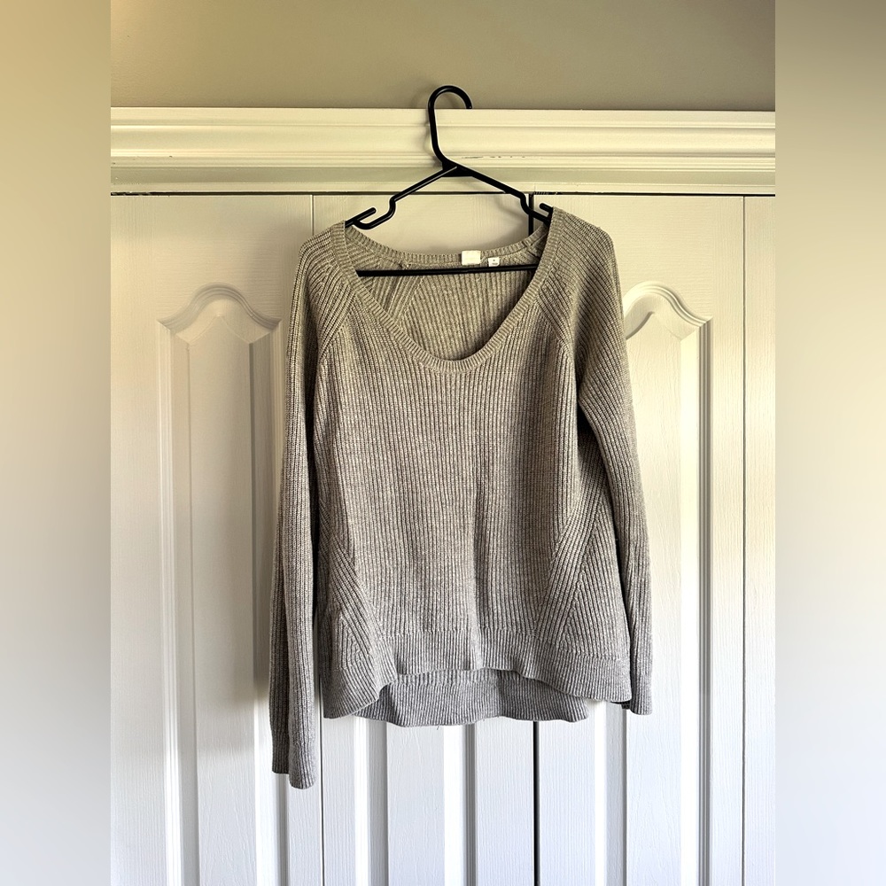 GAP Dove Grey Knit Sweater, Size M